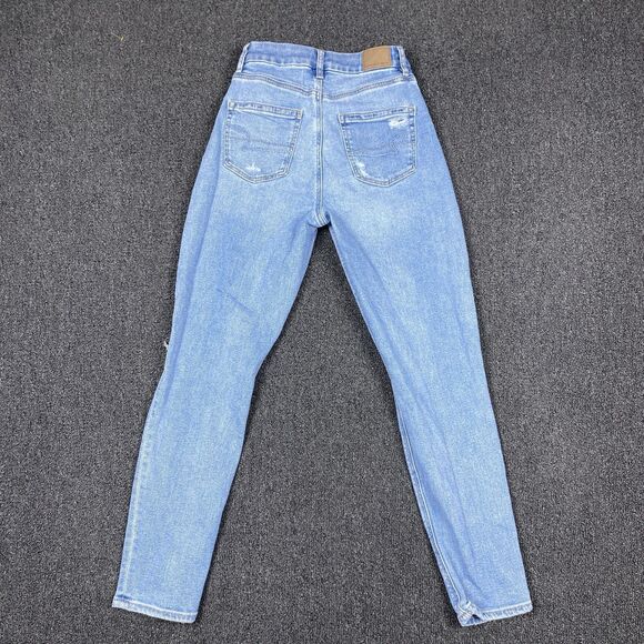 American Eagle Curvy Mom Jeans Raw Hem Light Wash Blue Women’s Size 0 Regular - Picture 2 of 7